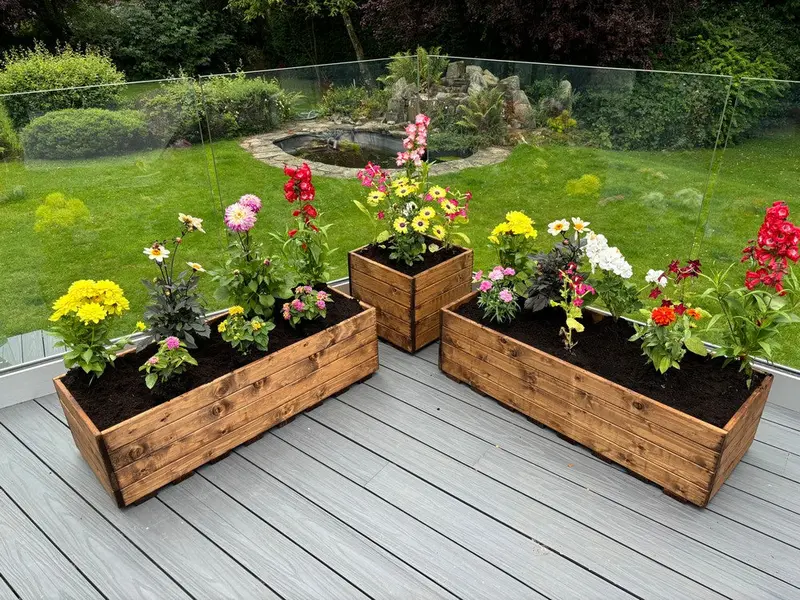 Berwick Contemporary Garden Planter – Sleek Timber Raised Bed By Charles Taylor 1