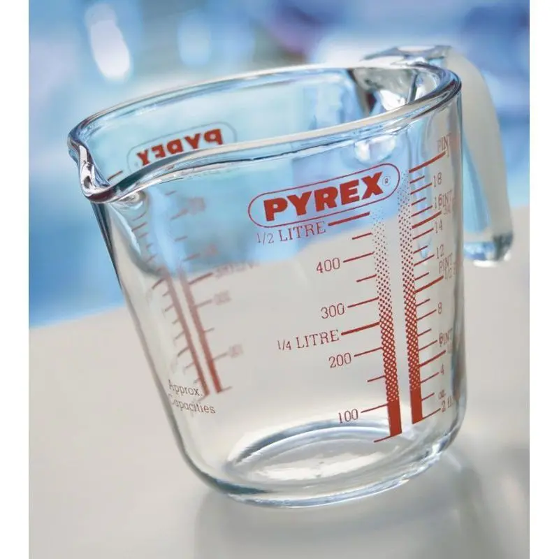 Pyrex Compact Measuring Jug – 1 Pint (568 Ml), Ergonomic Pour Spout 1