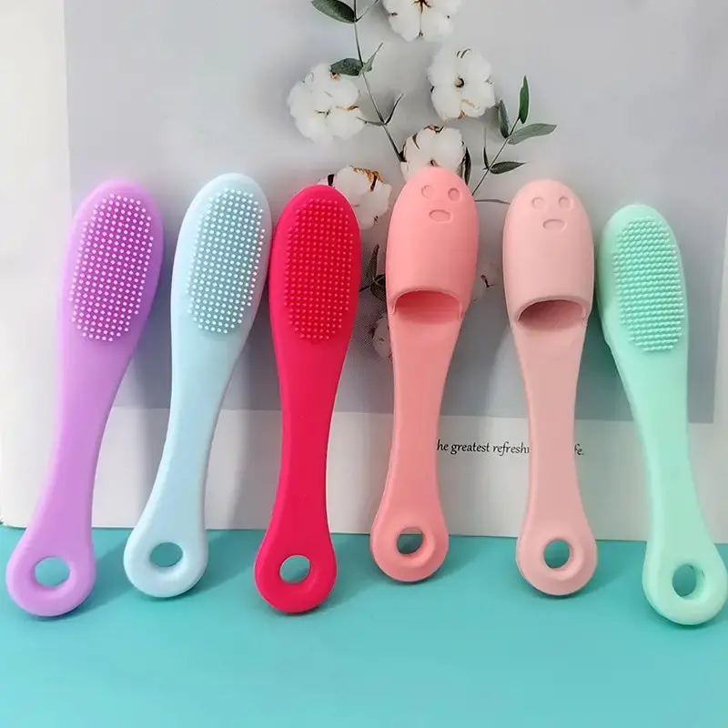Soft Silicone Facial Cleansing Brush – Dual-Piece Exfoliating & Massaging Tool For Blackhead Removal 1
