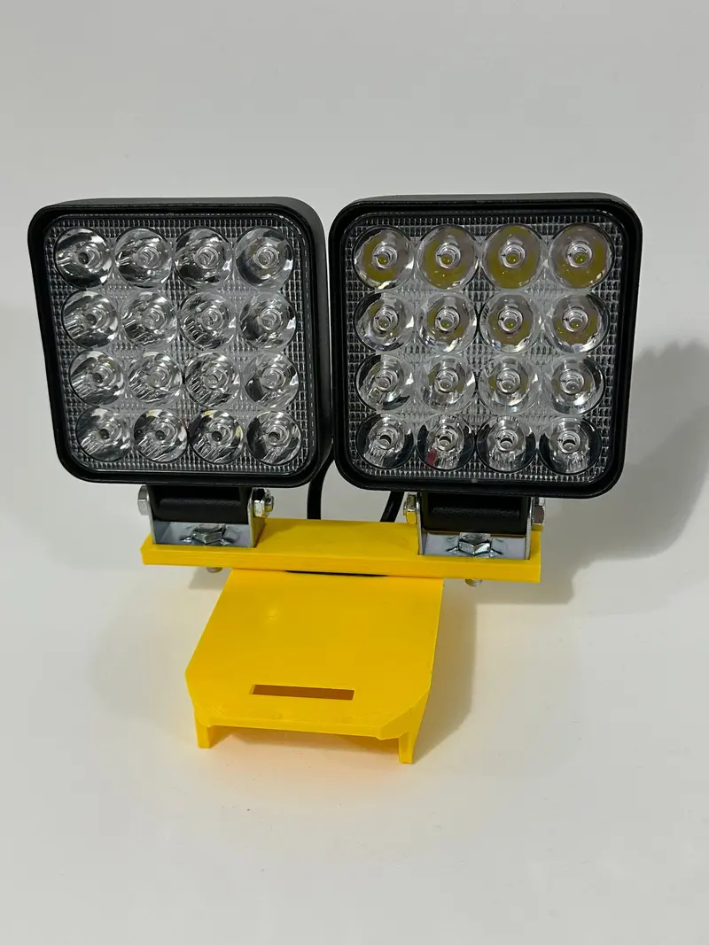 Stanley V20 Dual Ultraled Work Light – High-Lumen Portable Lamp 2