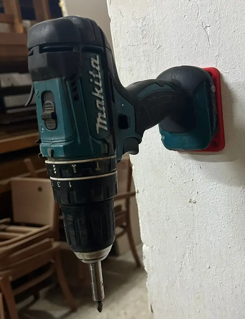 Universal Tool Mounting Brackets 1