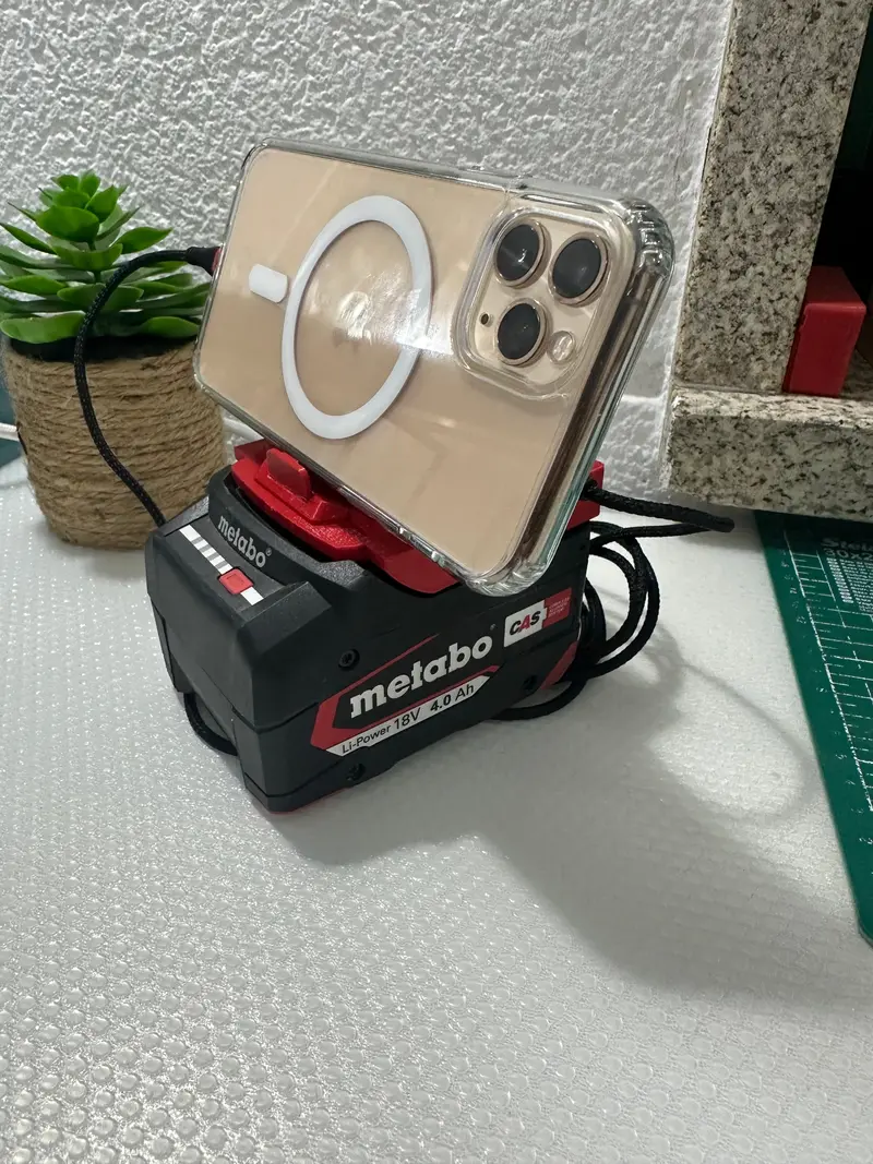 Usb Fast-Charging Battery Adapter – Compact & Efficient 1